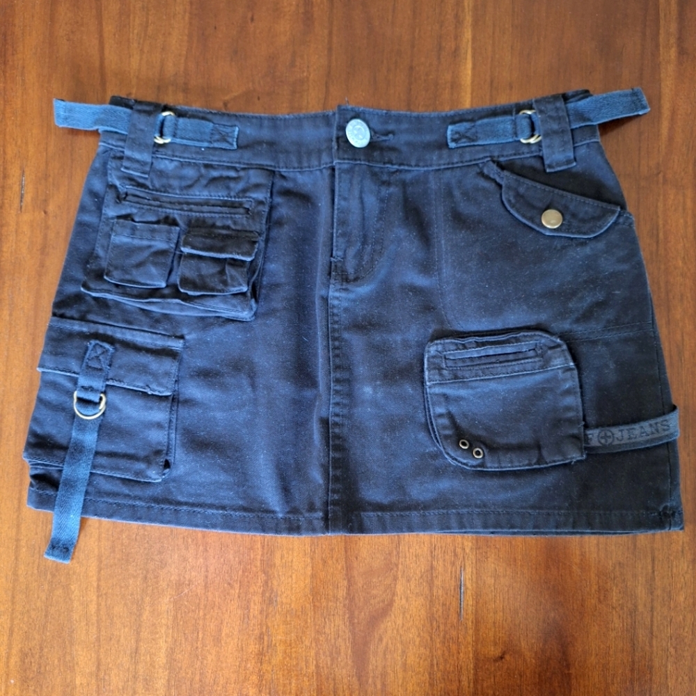 Stylish Black Denim Skirt